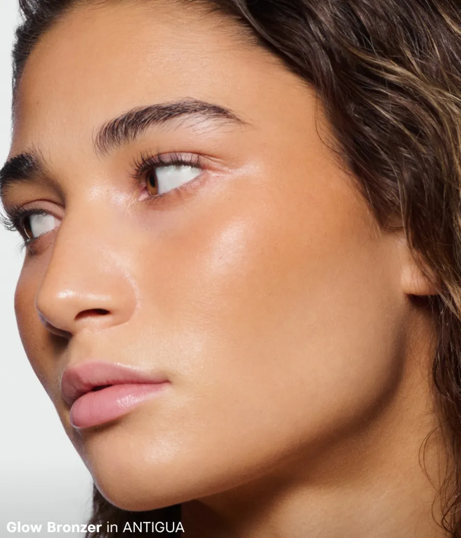 CAIA Cosmetics Smink<CAIA ESSENTIALS KIT